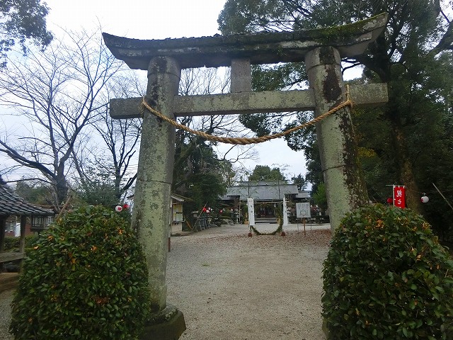 出水麓の武家屋敷に鎮座する諏訪神社です