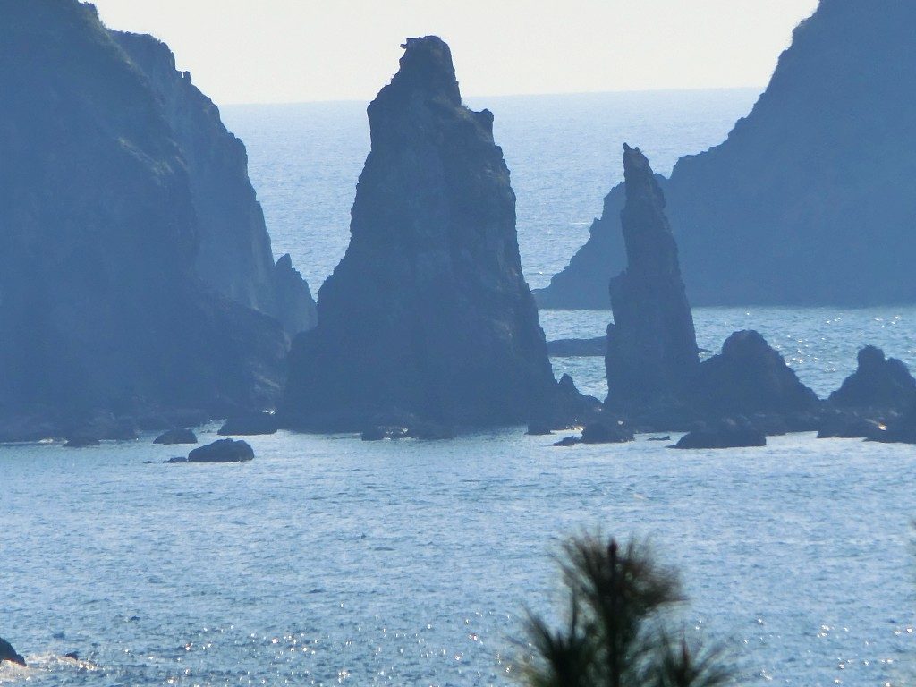 鹿児島県南さつま市の坊津は007のロケがあったリアス式海岸の絶景と歴史の港町。