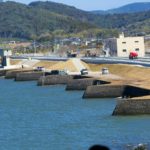 長崎堤防は川内川河口の水田を守った鋸の刃のような堤防です。