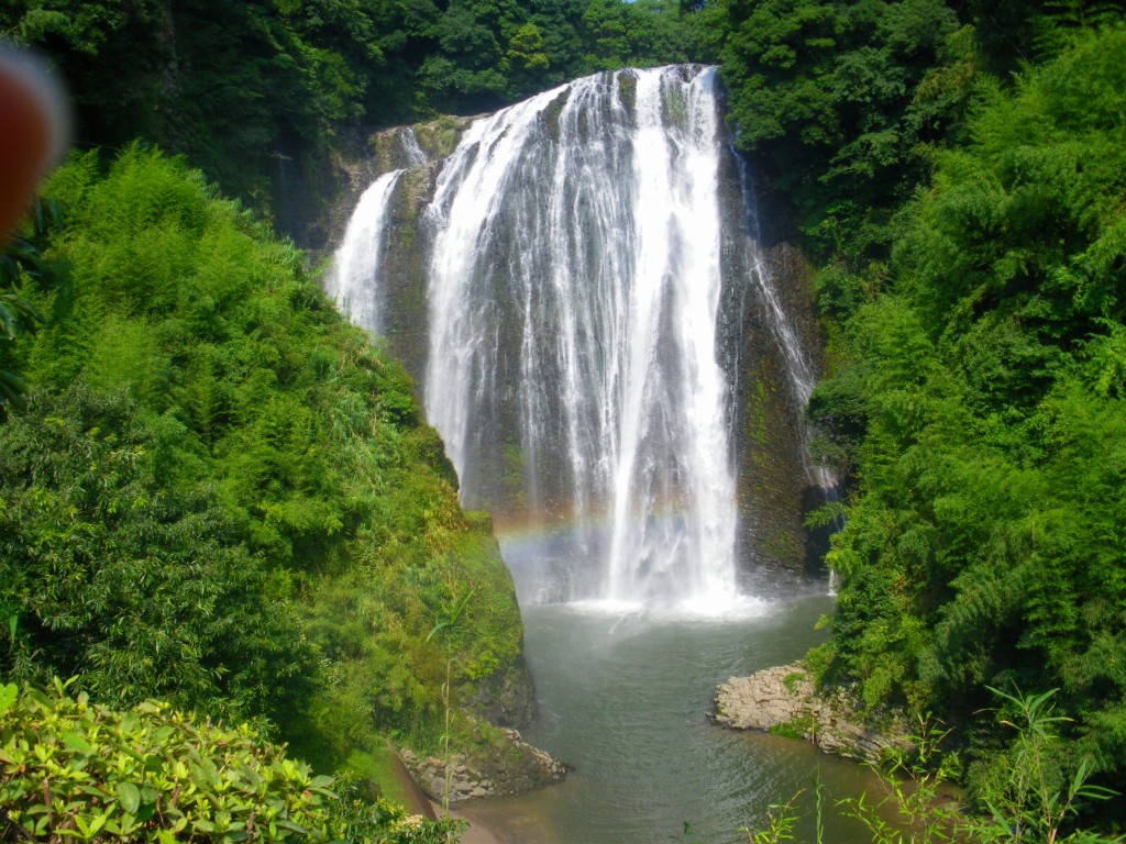 日本の滝百選に選ばれた龍門滝です。