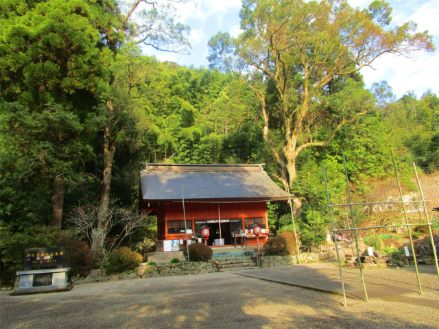 厳島神社は神秘的な雰囲気です