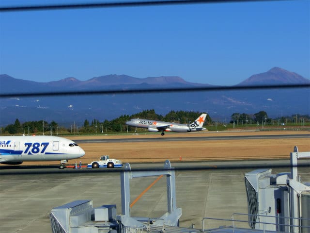 鹿児島空港には多くのエアラインが発着します